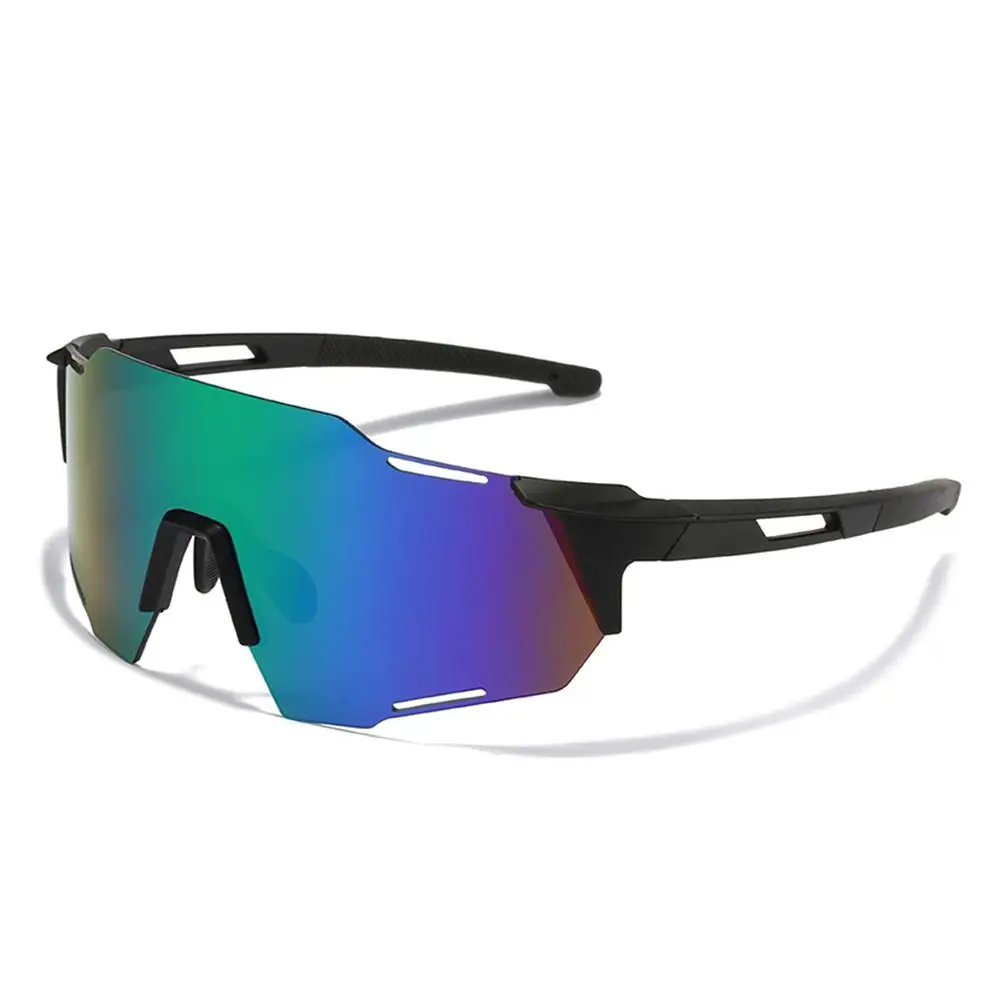 Black-Mirrored Green