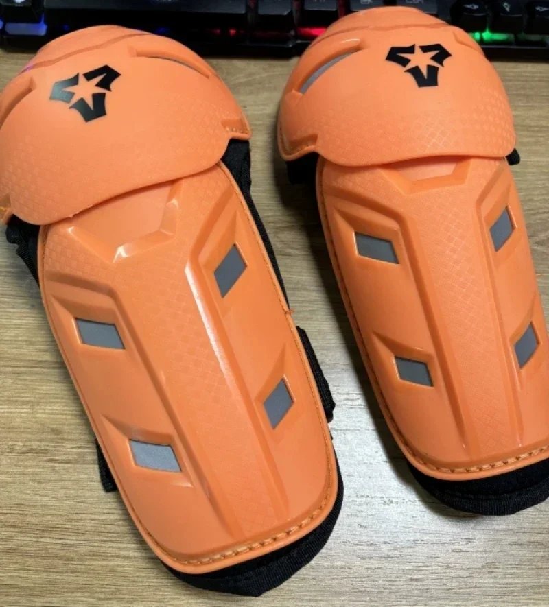 2026 NEW Kids Motorcycle Leg Guards Knee Pads Elbow Pads Summer Anti Crash Breathable 4 Seasons Unisex Riding Armor Set