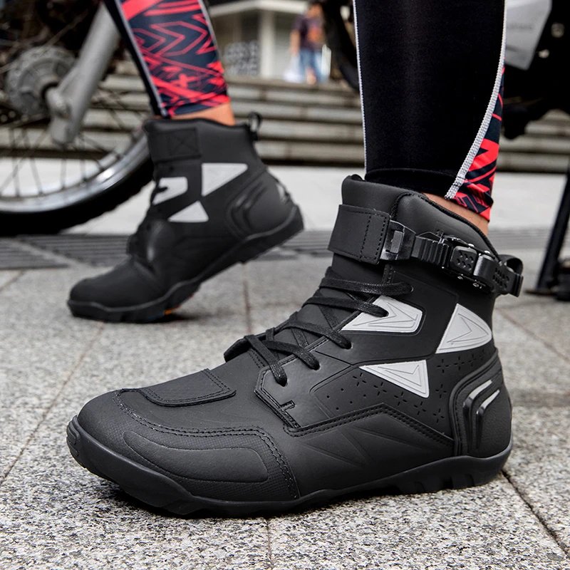 Men's Motorcycle Boots Breathable Leather Motorbike Shoes Men Anti-fall Motocross Riding Shoes Waterproof Anti-slip Motos Boot