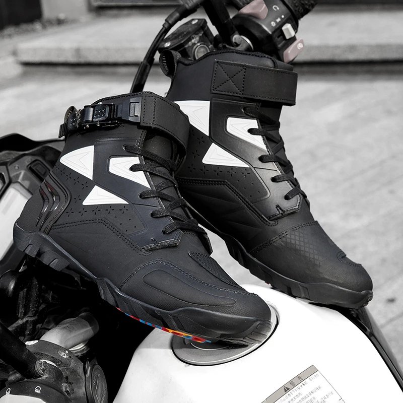 Men's Motorcycle Boots Breathable Leather Motorbike Shoes Men Anti-fall Motocross Riding Shoes Waterproof Anti-slip Motos Boot