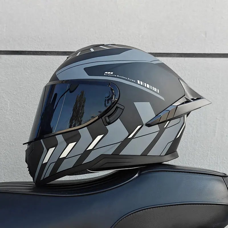 Motorcycle helmet, men's and women's dual lens full face helmet, motorcycle sports car, all season full face helmet