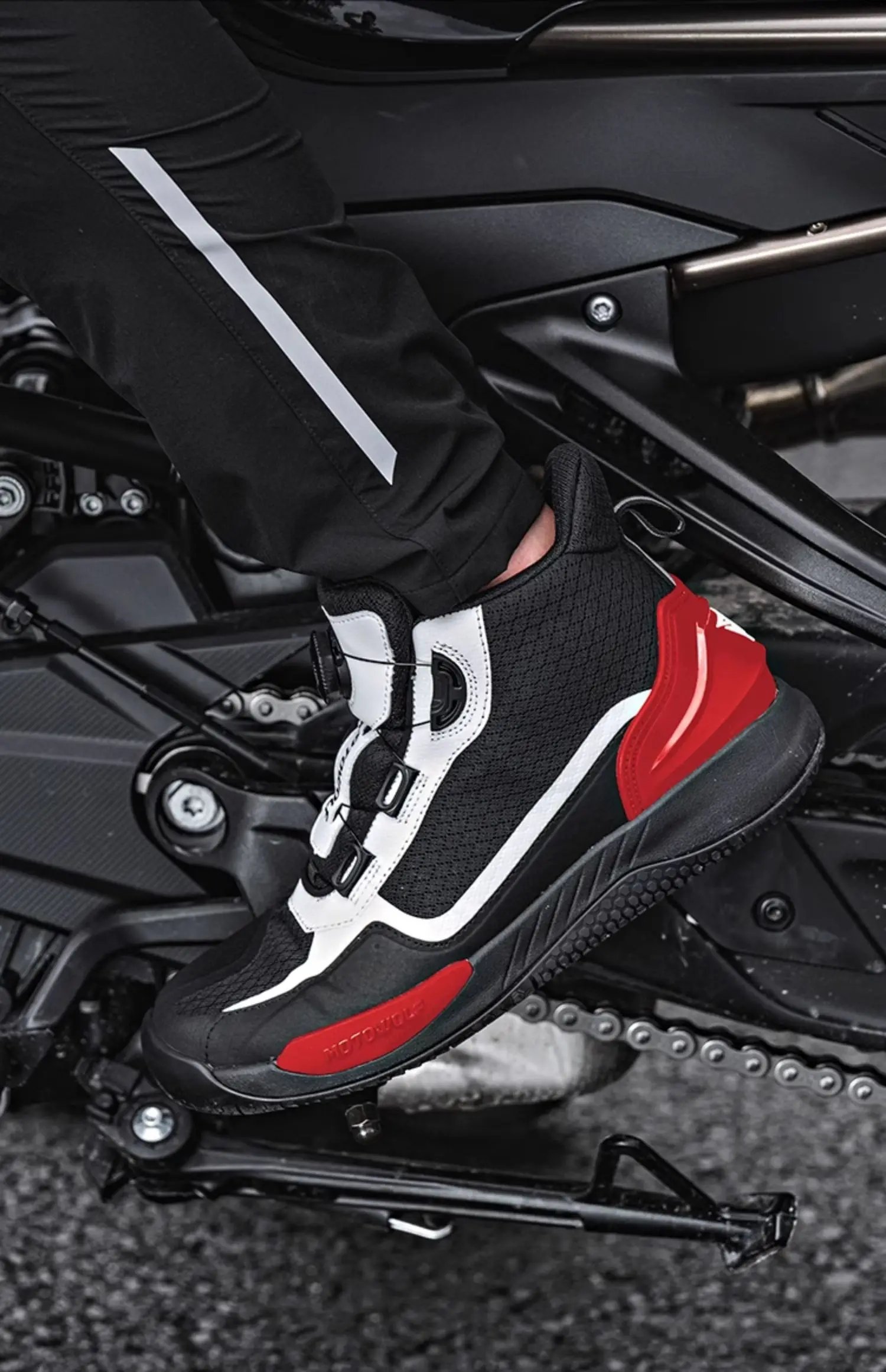 MOTOWOLF Motorcyclist Boots Motorcycle Riding Shoes Men's Four Seasons Breathable Anti-fall Motorcycle Racing Shoes Casual Boots MOTOWOLF Motorcyclist Boots Motorcycle Riding Shoes Men's Four Seasons Breathable Anti-fall Motorcycle Racing Shoes Casual Boots