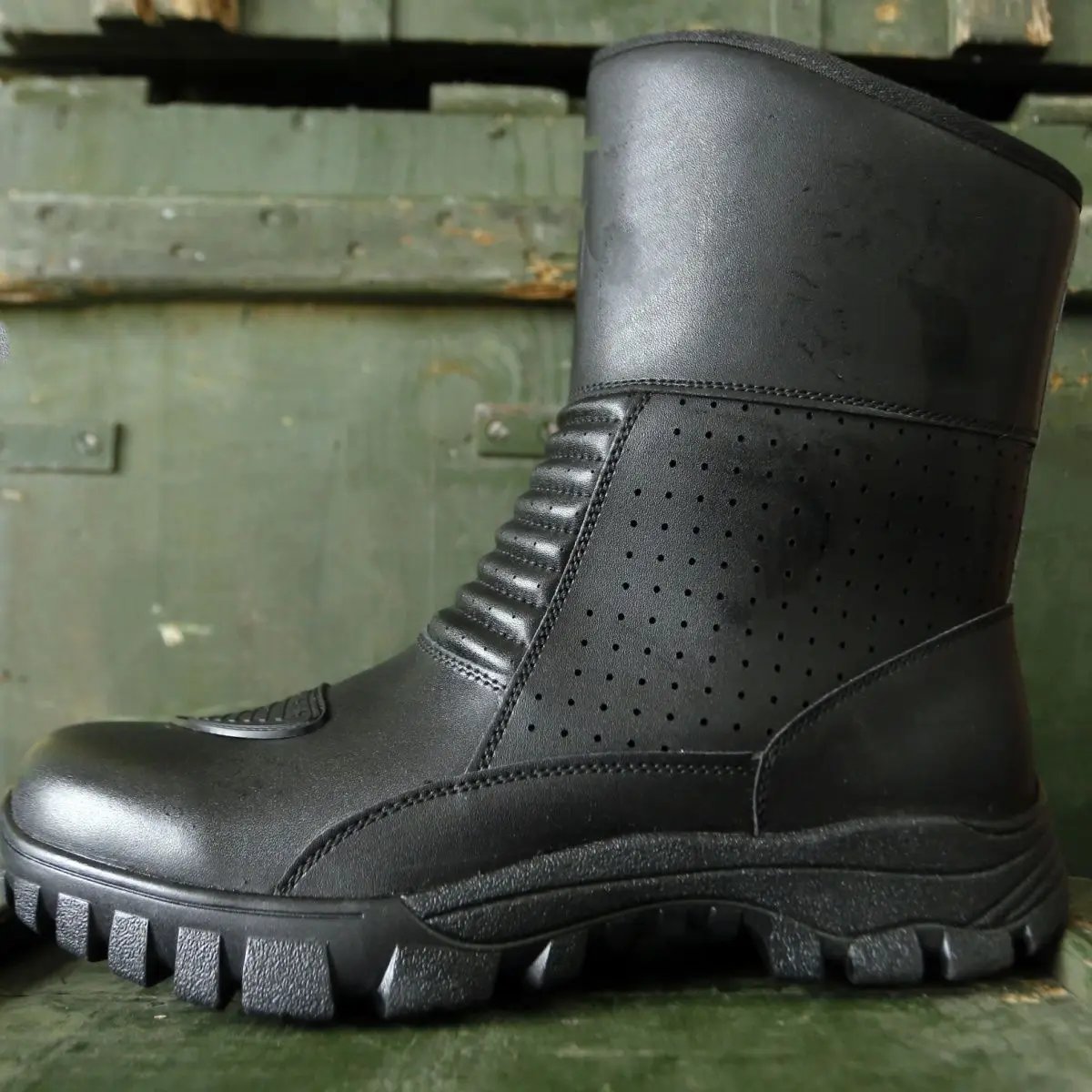 Men Summer Breathable Motorcycle Riding Boot Anti-Slip Anti-Fall Motorbike Racing Shoes Comfortable Outdoor Protective Boots