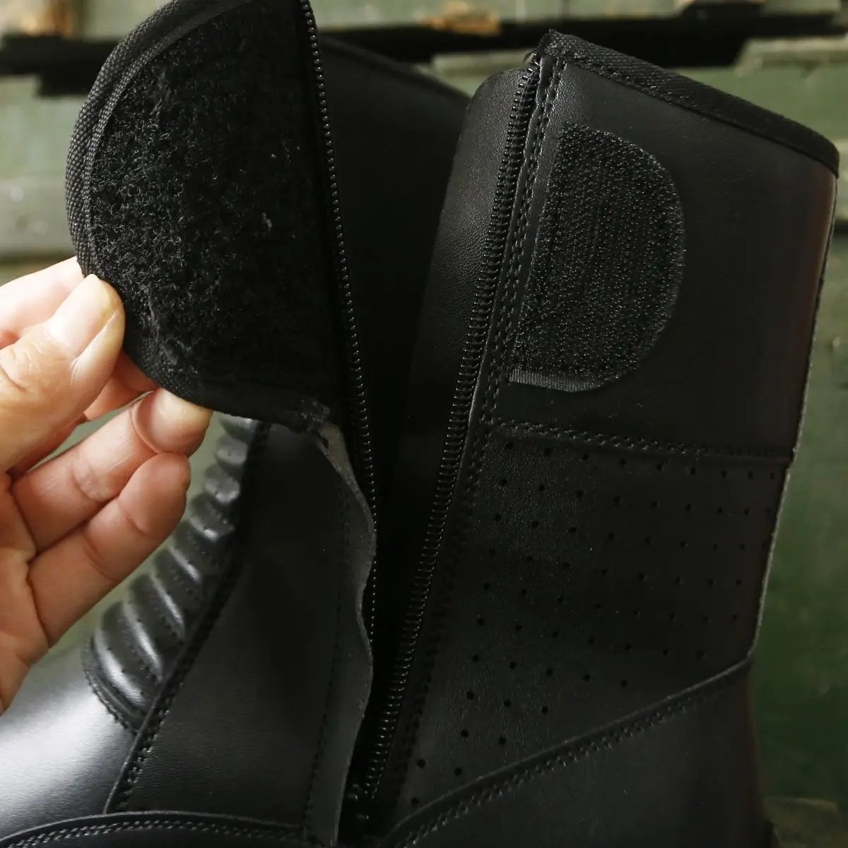 Men Summer Breathable Motorcycle Riding Boot Anti-Slip Anti-Fall Motorbike Racing Shoes Comfortable Outdoor Protective Boots