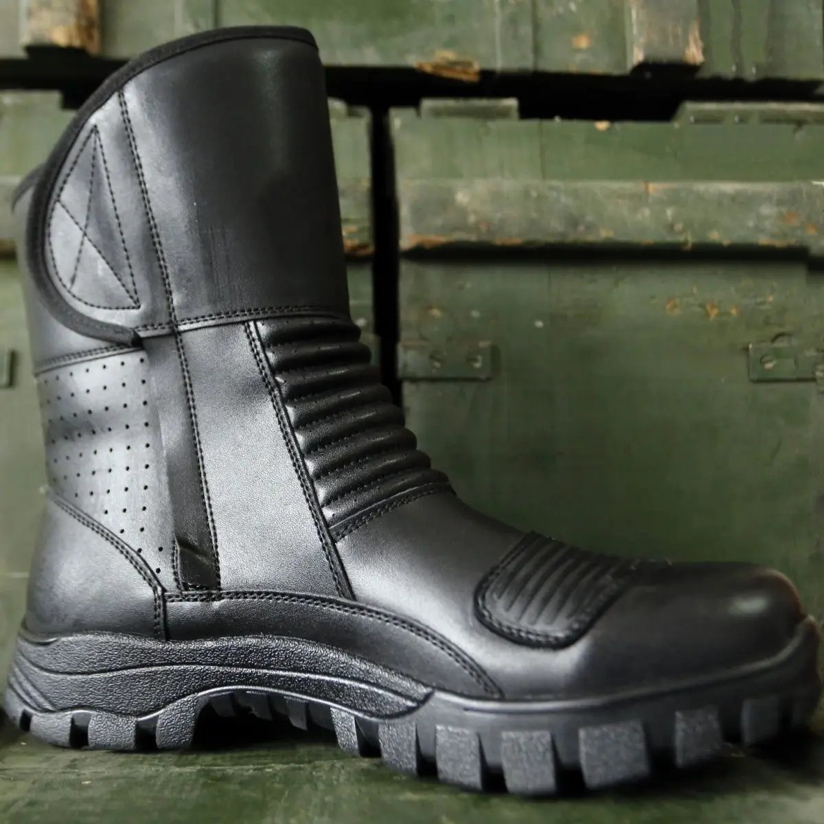 Men Summer Breathable Motorcycle Riding Boot Anti-Slip Anti-Fall Motorbike Racing Shoes Comfortable Outdoor Protective Boots