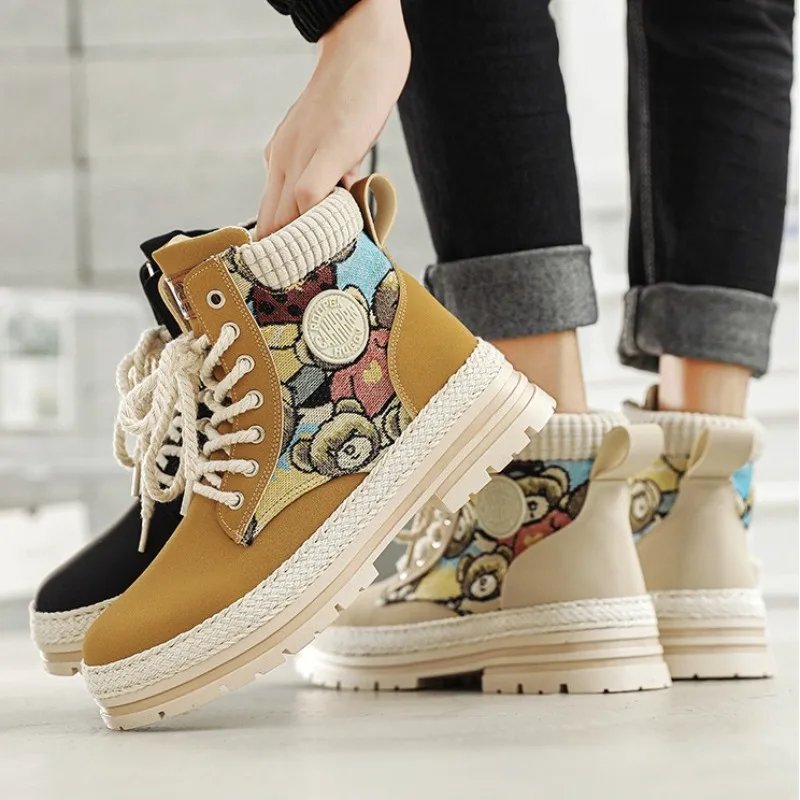 Men High Top Boots Fad Trend Outdoor Comfort Ankle Boot for Men Lace-Up Boot Retro British Style Tooling Boots Botas Para Hombre