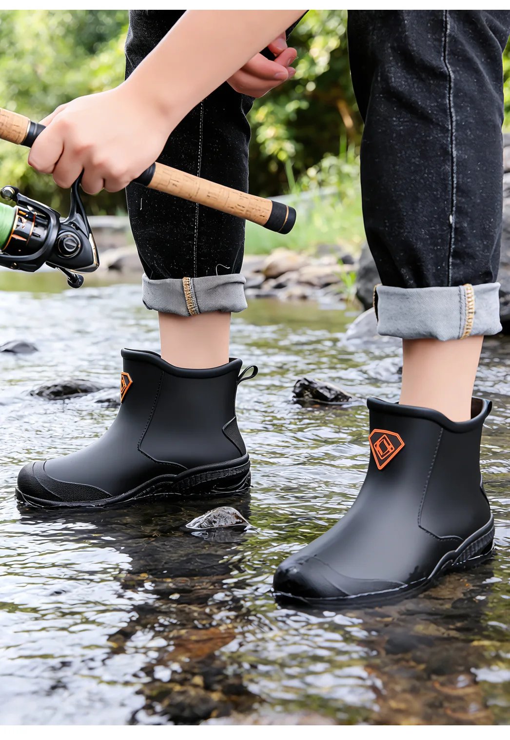 Wear resistant thick soled water boots, military green river tracing men's short boots, rain boots, waterproof men's water shoes Wear resistant thick soled water boots, military green river tracing men's short boots, rain boots, waterproof men's water shoes
