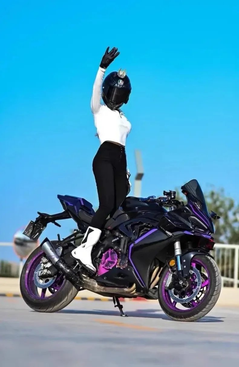 2026 New BENKIA Women Motorcycle Boots EUR35-39 Motorbike Lady Boot CE Certification Pink Women Sport Bike Botas For All Seasons