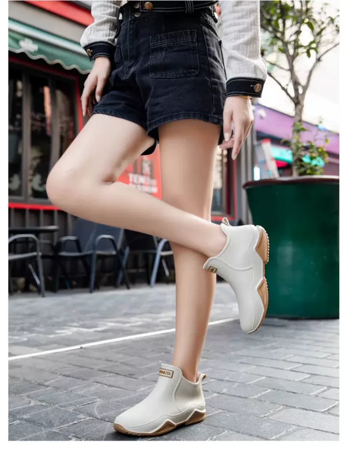 Fashionable Men & Women’s Ankle Rain Boots Anti-Slip Waterproof Shoes Work Boots Suitable For Summer & Winter Rainy & Snowy Day Fashionable Men & Women’s Ankle Rain Boots Anti-Slip Waterproof Shoes Work Boots Suitable For Summer & Winter Rainy & Snowy Day