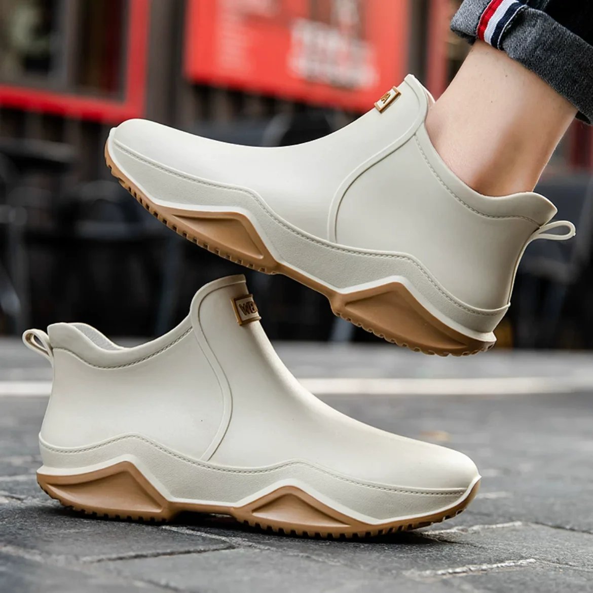 Fashionable Men & Women’s Ankle Rain Boots Anti-Slip Waterproof Shoes Work Boots Suitable For Summer & Winter Rainy & Snowy Day Fashionable Men & Women’s Ankle Rain Boots Anti-Slip Waterproof Shoes Work Boots Suitable For Summer & Winter Rainy & Snowy Day
