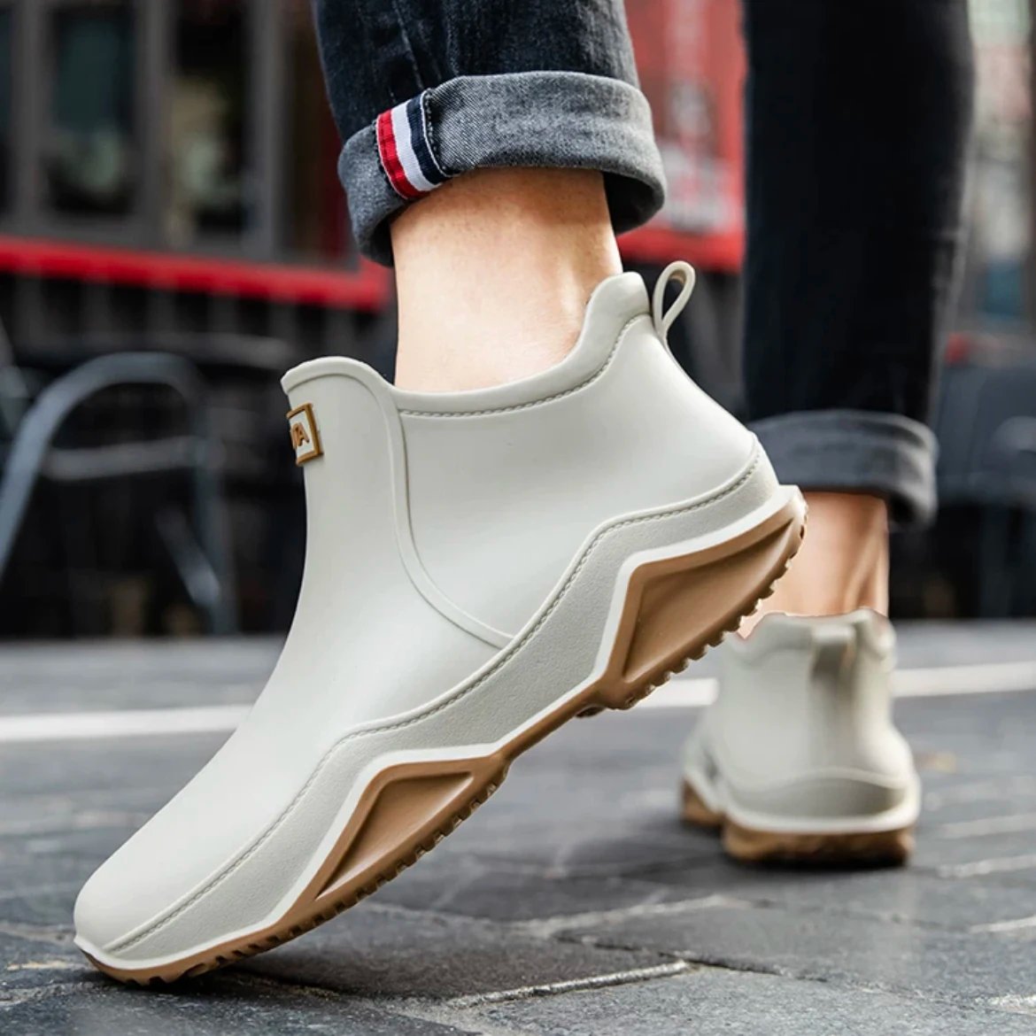 Fashionable Men & Women’s Ankle Rain Boots Anti-Slip Waterproof Shoes Work Boots Suitable For Summer & Winter Rainy & Snowy Day