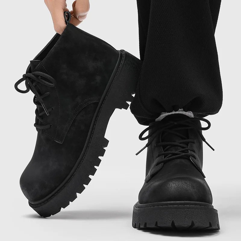 Men's Shoes 2026 Autumn New British Retro Style High Top Big Yellow Boots Outdoor Hiking Thick Soled Workwear Shoes