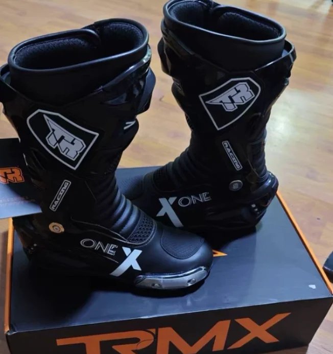 X-onePRO Waterproof Motorcycle Boots Non-slip Windproof Men Motocross Boots Professional Protective Racing Off-road Shoes X-onePRO Waterproof Motorcycle Boots Non-slip Windproof Men Motocross Boots Professional Protective Racing Off-road Shoes