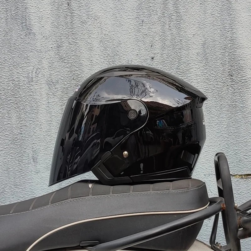 Dual lens semi covered motorcycle helmet suitable for both men and women Casco para Motos JIEKAI-512