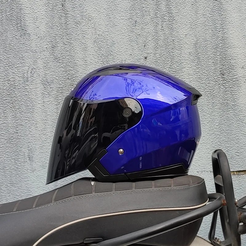 Dual lens semi covered motorcycle helmet suitable for both men and women Casco para Motos JIEKAI-512