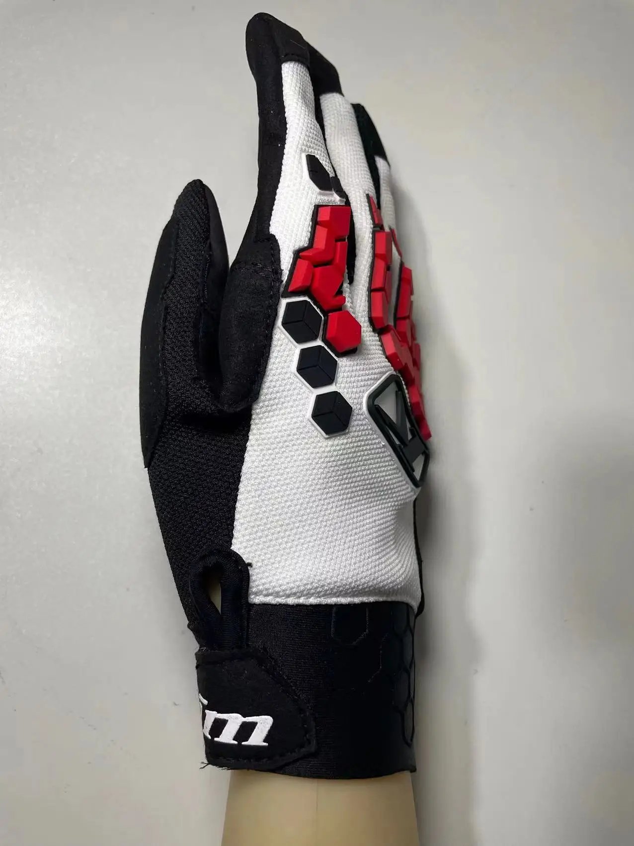25 new off-road road motorcycle riding gloves, motorcycle long racing anti-wear breathable gloves 25 new off-road road motorcycle riding gloves, motorcycle long racing anti-wear breathable gloves