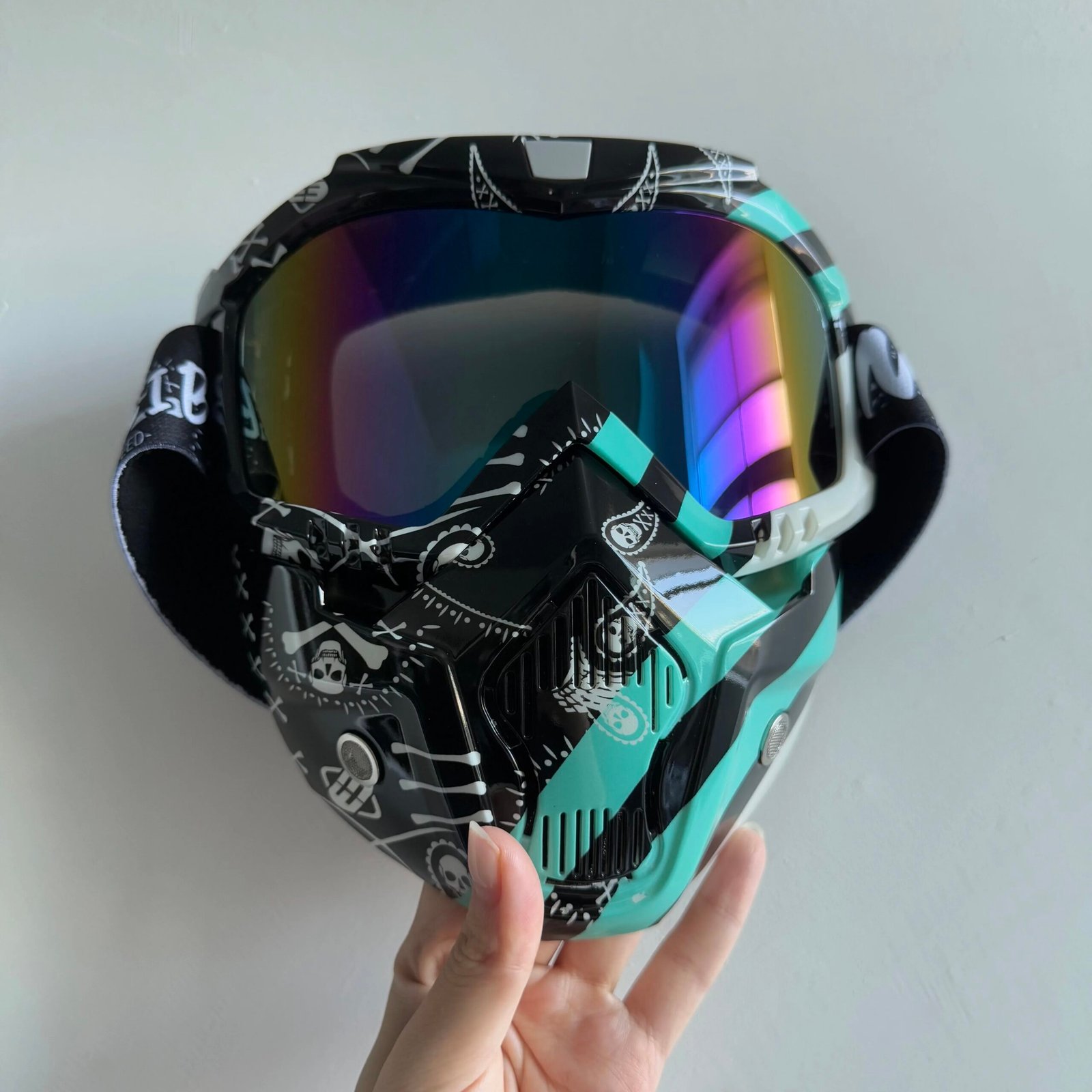 Unisex Windproof Dustproof Graffiti Motocross Goggles UV Protection Universal Outdoor Cycling Sports Mask for Men And Women Unisex Windproof Dustproof Graffiti Motocross Goggles UV Protection Universal Outdoor Cycling Sports Mask for Men And Women