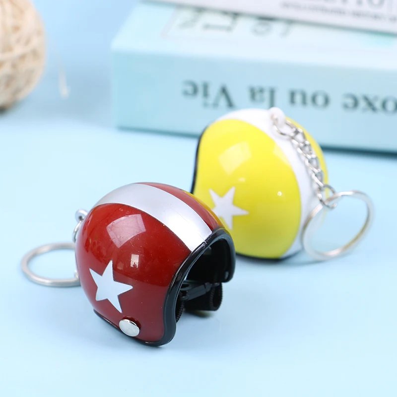 (.) Motorcycle Helmets Key chain Women Men Cute Safety Helmet Car Keychain Bags