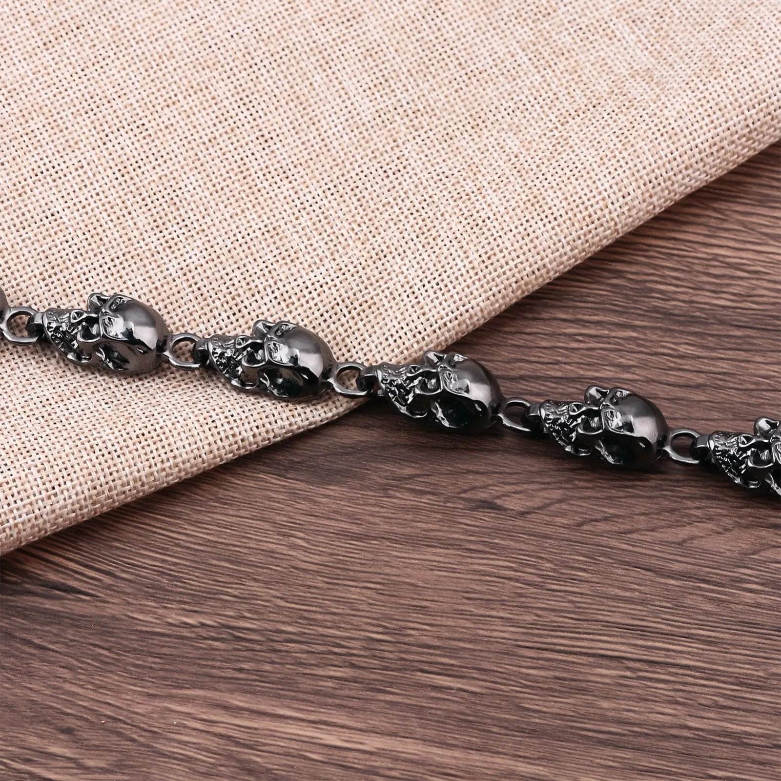 Skull Jeans Chain Hip Hop Punk Dark Skull Metal Waist Chain Cool Unisex Accessories Cycling Fashion Chain Women's Bag Pendant Skull Jeans Chain Hip Hop Punk Dark Skull Metal Waist Chain Cool Unisex Accessories Cycling Fashion Chain Women's Bag Pendant