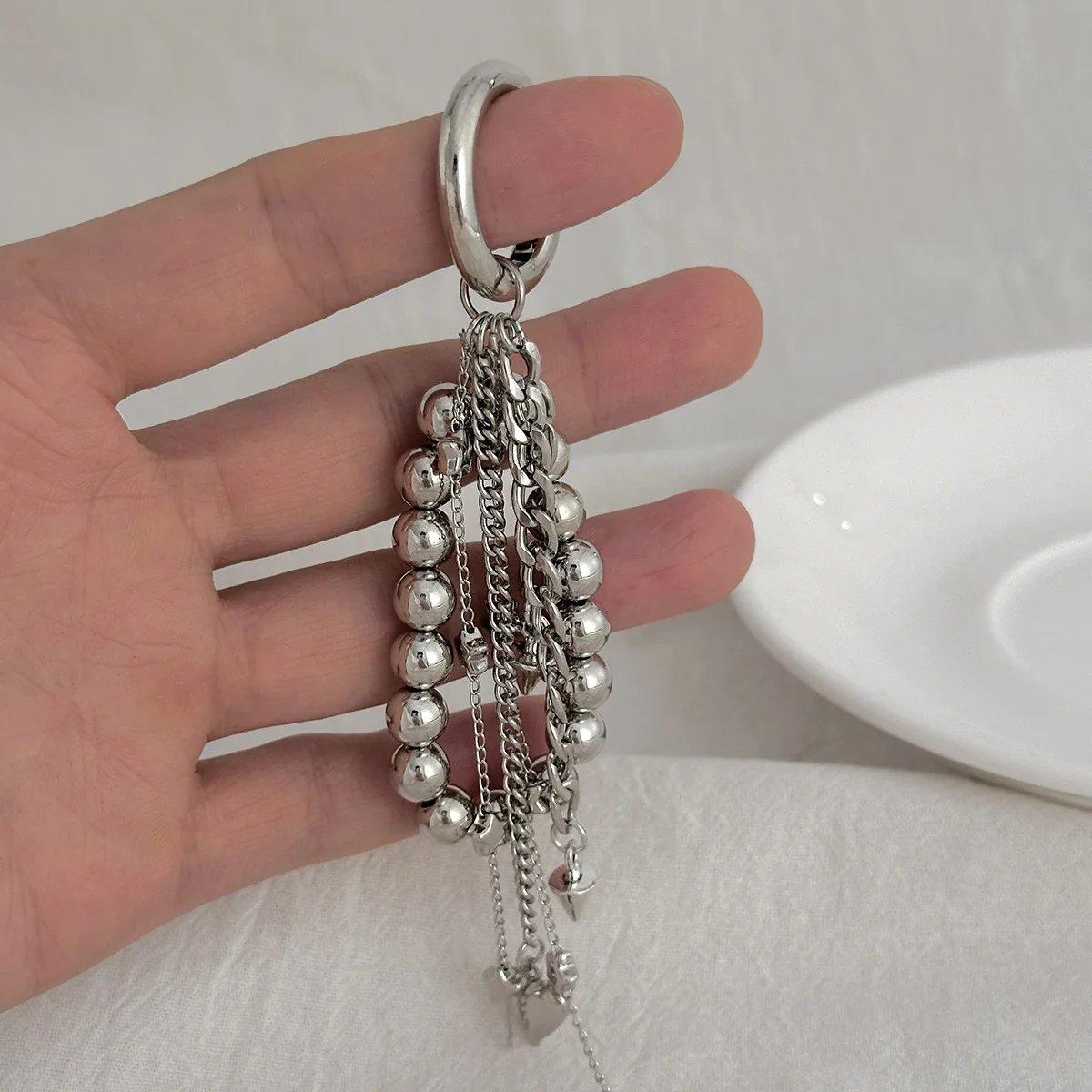Fashion Imitation Pearl Chain Keychain Punk Silver Color Star Rivet Bag Chain Pendant Jewelry Accessories Daily Wear Keychain