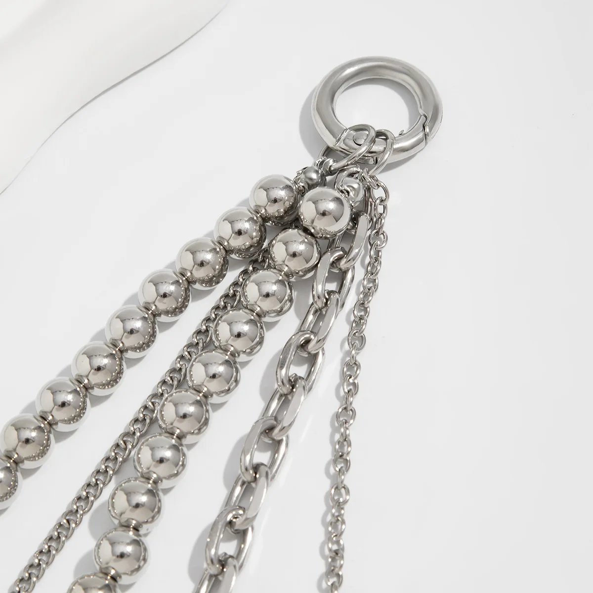 Fashion Imitation Pearl Chain Keychain Punk Silver Color Star Rivet Bag Chain Pendant Jewelry Accessories Daily Wear Keychain