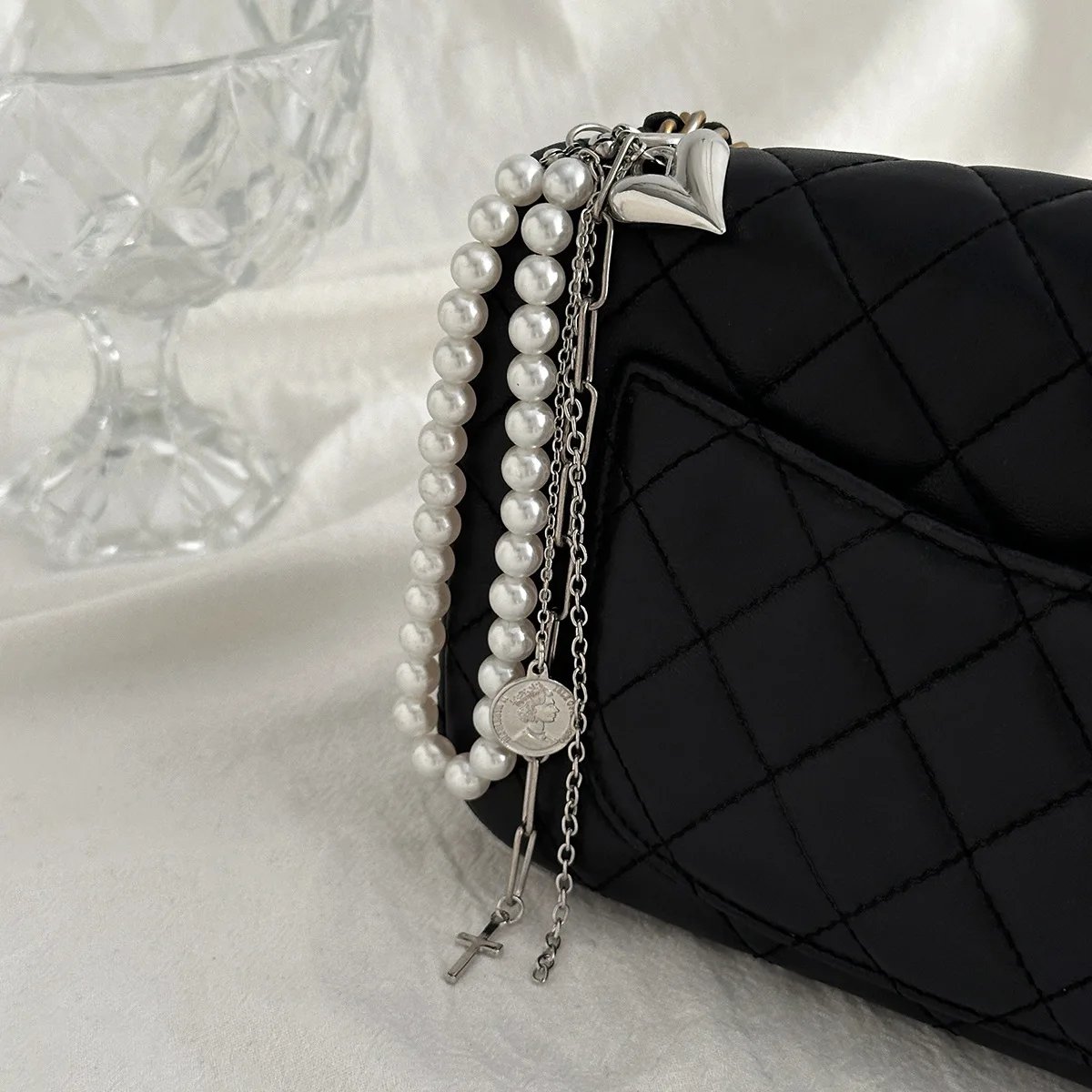Fashion Imitation Pearl Chain Keychain Punk Silver Color Star Rivet Bag Chain Pendant Jewelry Accessories Daily Wear Keychain