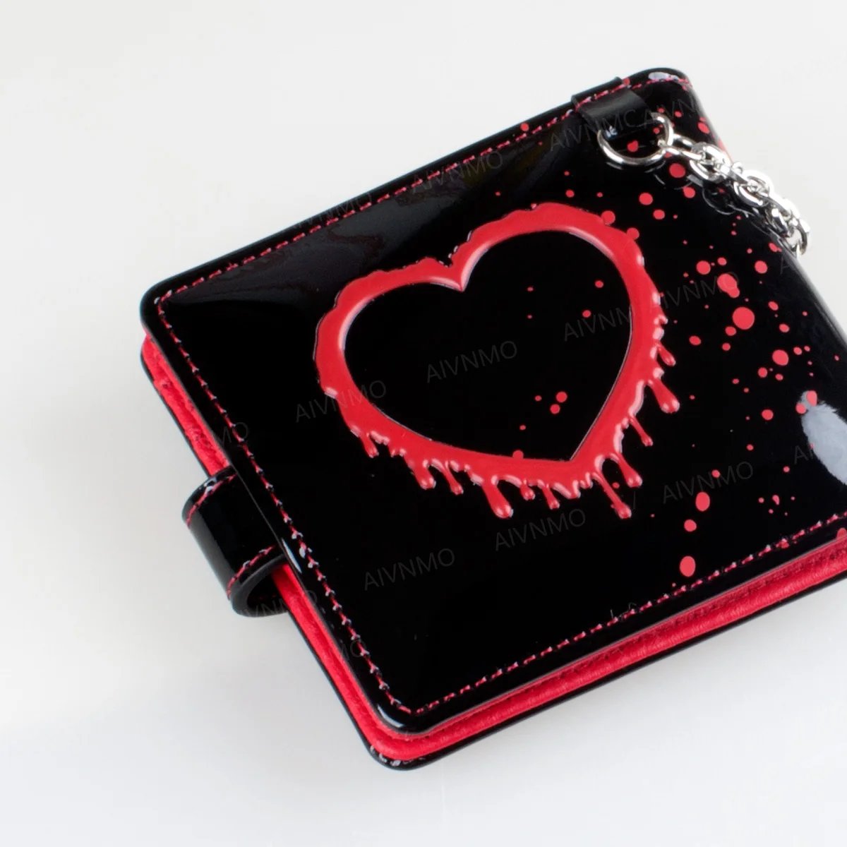 High-Quality 3D Bloodstain Heart Shaped Bifold Wallet with Chain Knife Design Halloween Personalized Card Holder ID Window Fashi High-Quality 3D Bloodstain Heart Shaped Bifold Wallet with Chain Knife Design Halloween Personalized Card Holder ID Window Fashi
