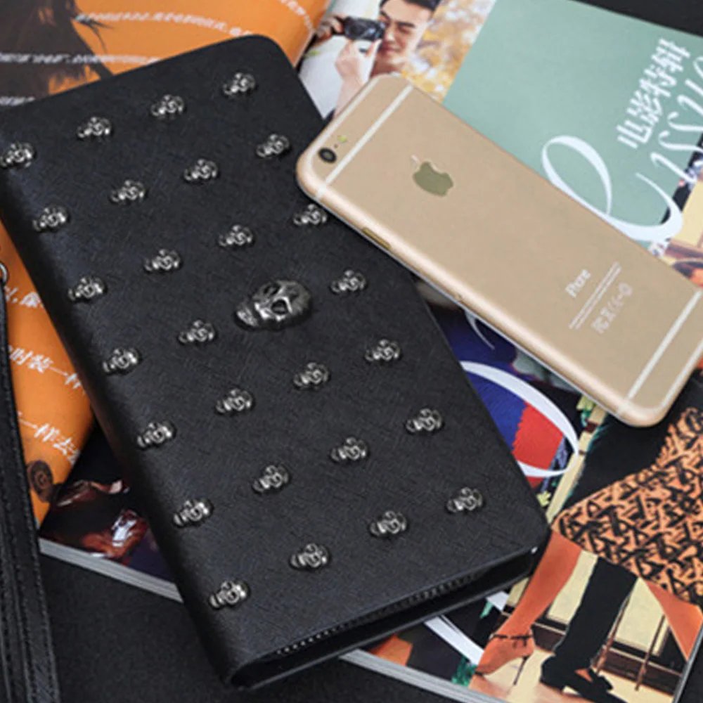 Women's Skull Head Black Handheld Long Wallet, Gothic Credit Card Clip Mobile Wallet, with Wrist Strap